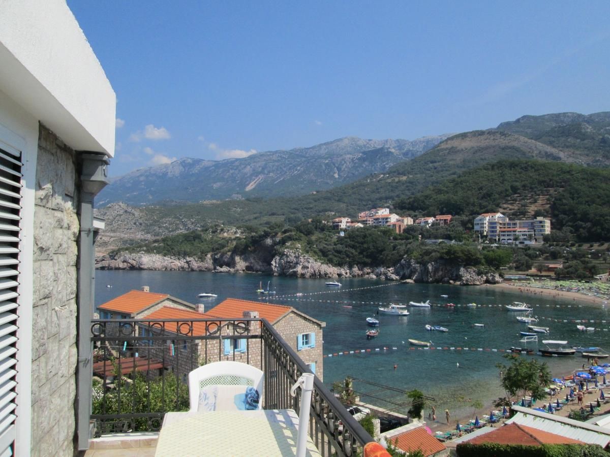 Апартаменты Apartments Mitrovići Miločer Свети-Стефан-4