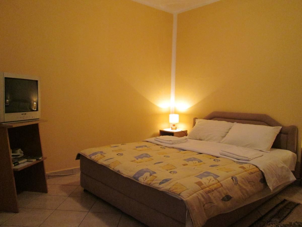 Апартаменты Apartments Mitrovići Miločer Свети-Стефан-32