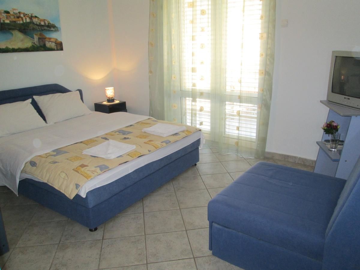 Апартаменты Apartments Mitrovići Miločer Свети-Стефан-33