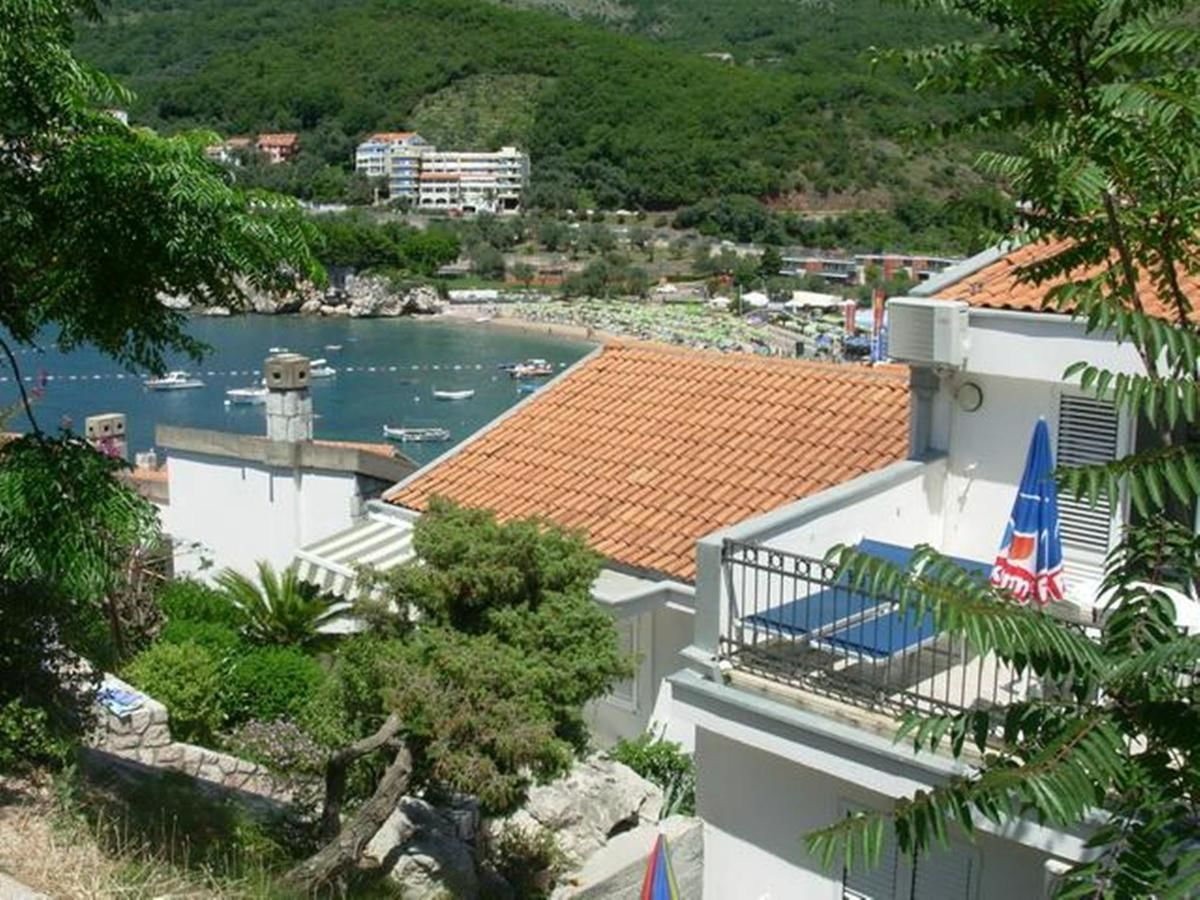 Апартаменты Apartments Mitrovići Miločer Свети-Стефан-39