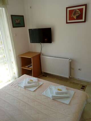 Апартаменты Apartments Mitrovići Miločer Свети-Стефан Апартаменты с 1 спальней и балконом-3