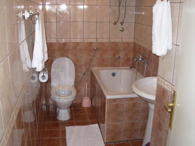 Апартаменты Apartments Mitrovići Miločer Свети-Стефан-30